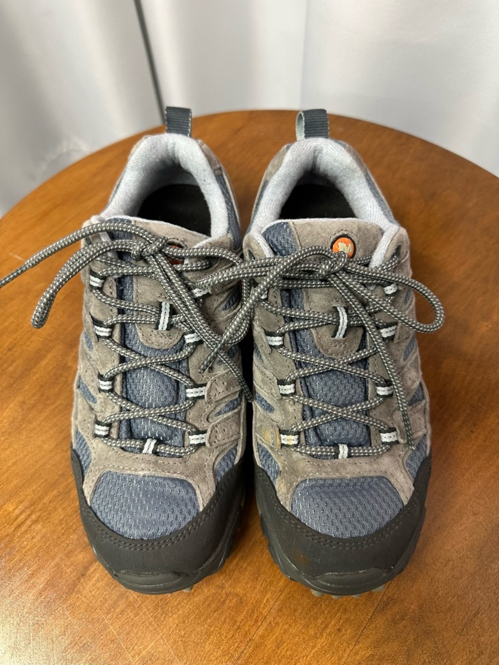 Merrell Moab 2 Women's low top size 8 hiking trail shoes sneakers Gray blue